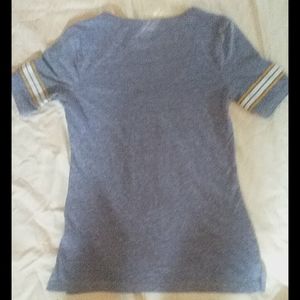 Old navy t shirt